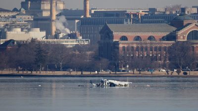 American Airlines Crash in D.C. Is Third Deadliest U.S. Aircraft ...